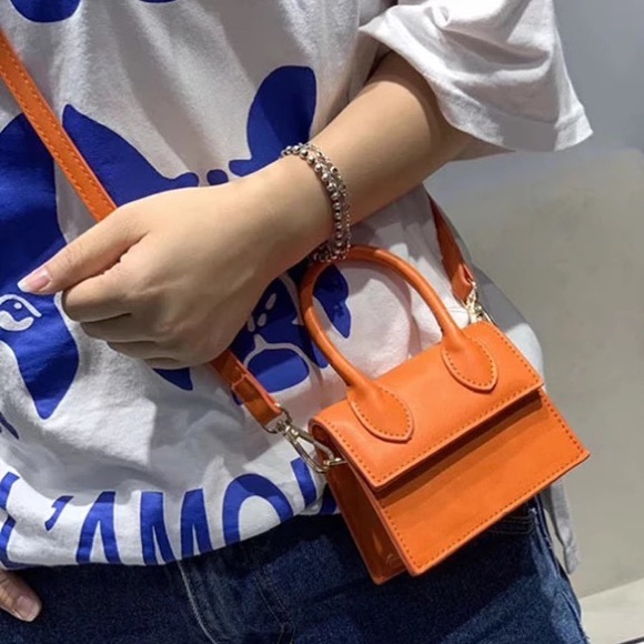 “Eenie Mini” - Picture 2 of 3